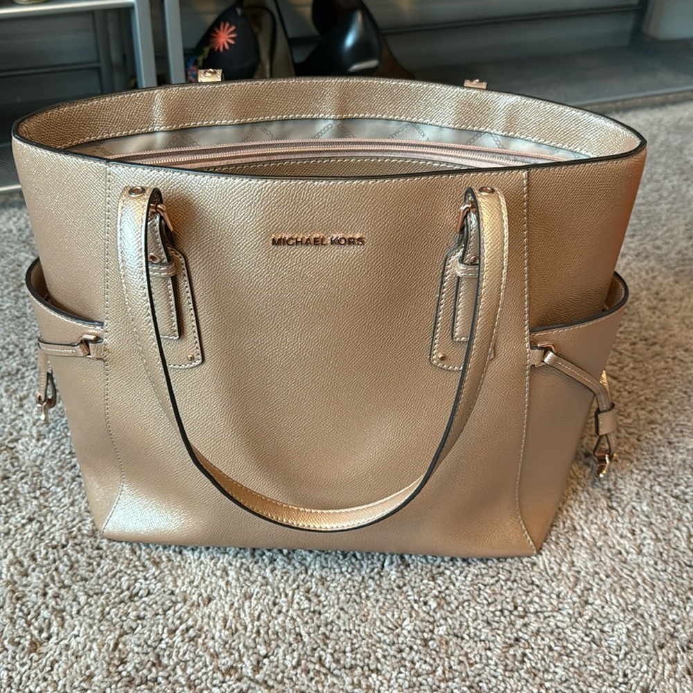 Rose Gold Michael Kors Voyager Tote